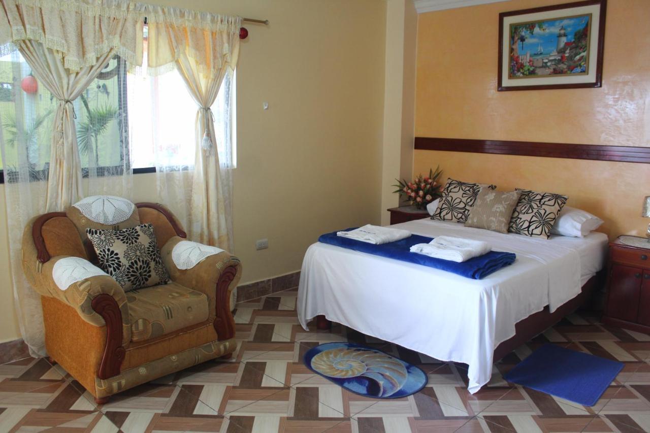 Hostal Romy Puerto Baquerizo Moreno Luaran gambar