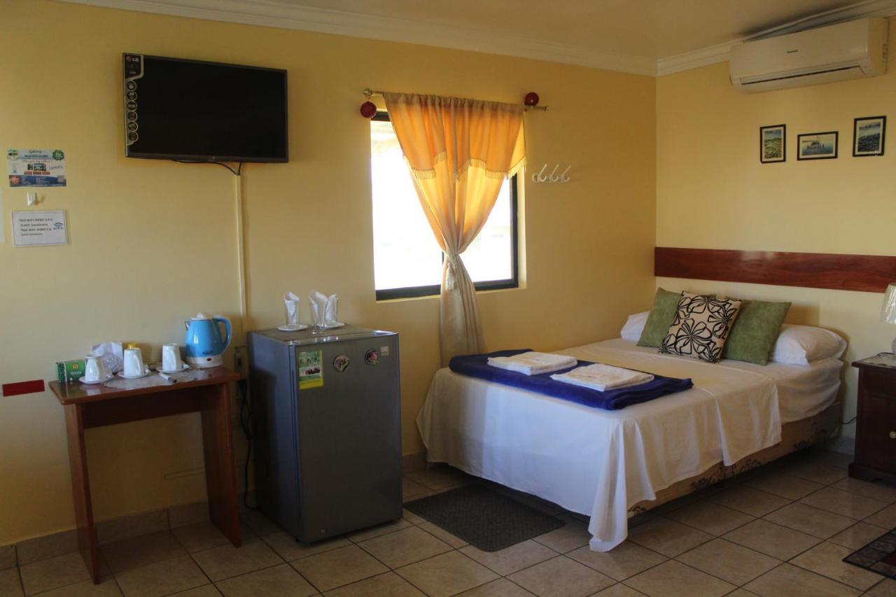 Hostal Romy Puerto Baquerizo Moreno Luaran gambar