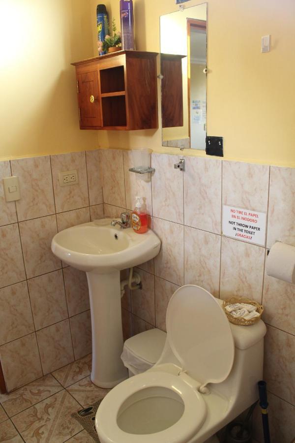Hostal Romy Puerto Baquerizo Moreno Luaran gambar
