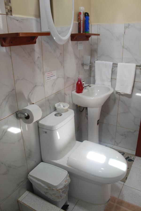 Hostal Romy Puerto Baquerizo Moreno Luaran gambar
