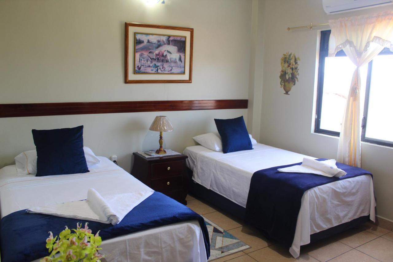 Hostal Romy Puerto Baquerizo Moreno Luaran gambar