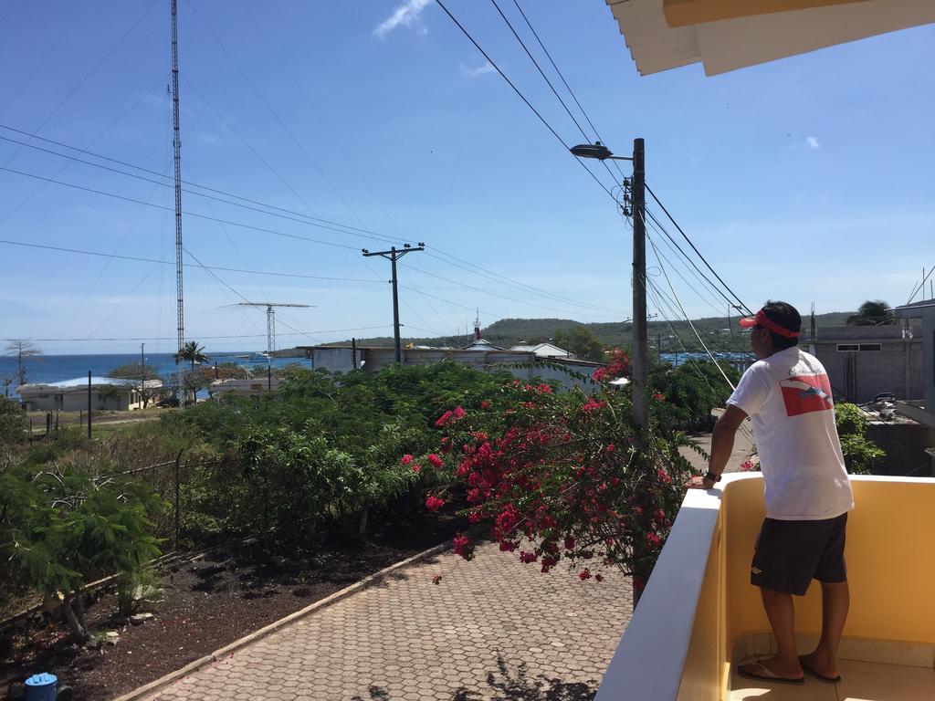 Hostal Romy Puerto Baquerizo Moreno Luaran gambar